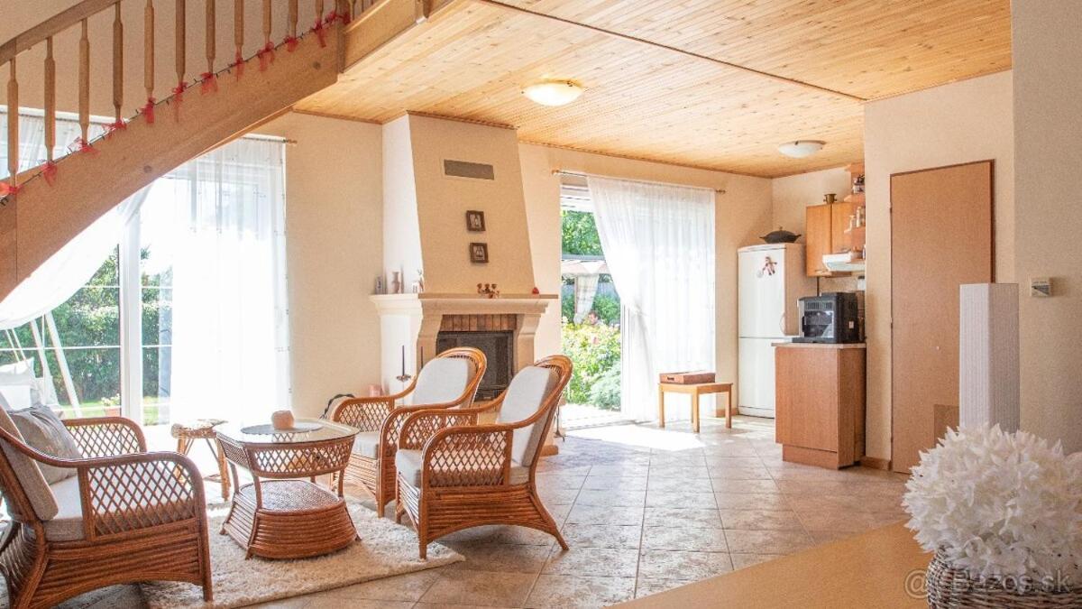 Villa Garfield Nitrianske Rudno Eksteriør billede
